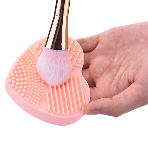 Cosmetic Brush Cleaning Mitt (Heart Edition)